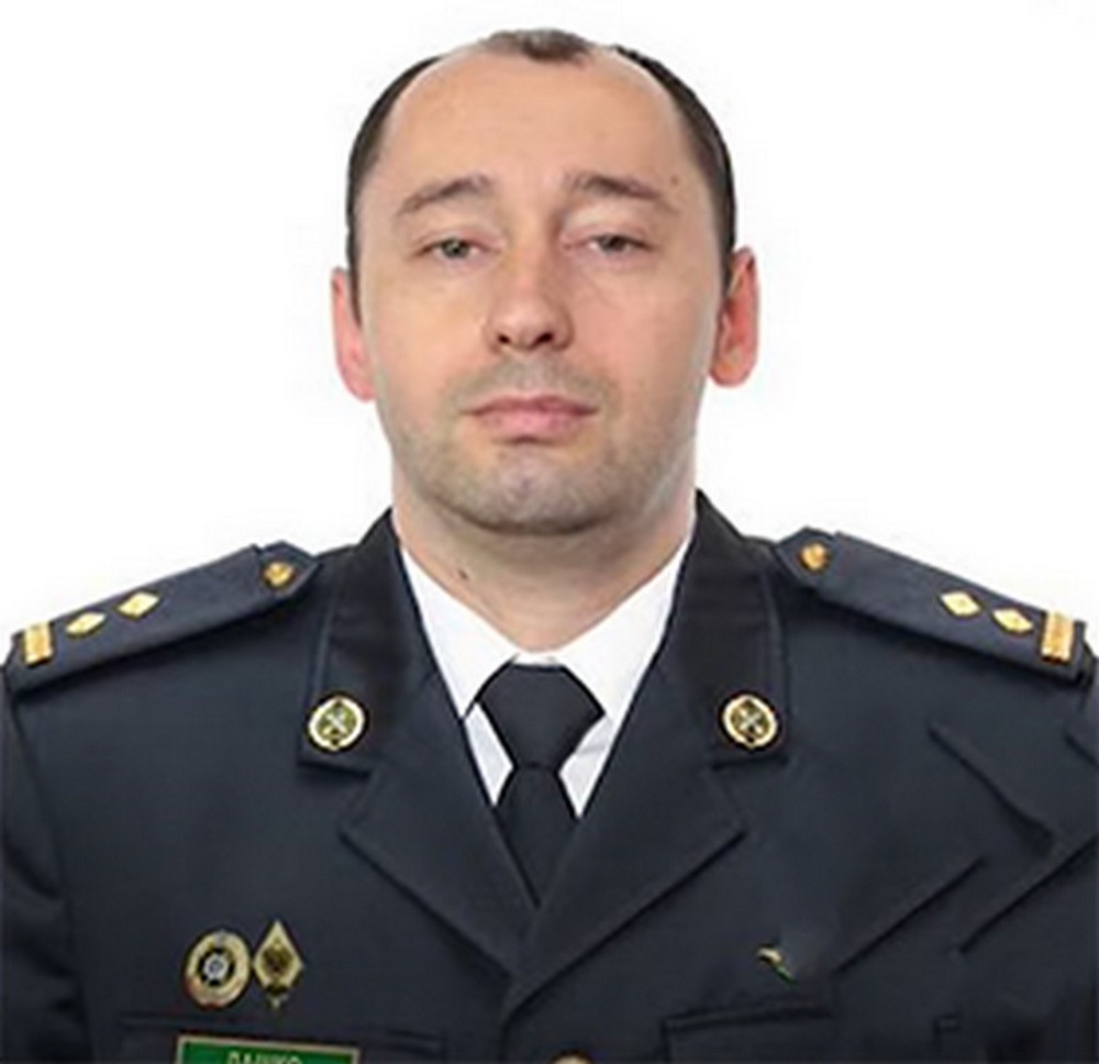 Дашко Ігор Тарасович. Народився у Самборі на Львівщині, загинув у Маріуполі 9 квітня 2022 року Дашко Ігор Тарасович. Народився у Самборі на Львівщині, загинув у Маріуполі 9 квітня 2022 року