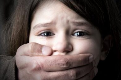 До 15 років ув’язнення: за зґвалтування дітей житель Дніпра отримав вирок