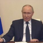 “Хто взагалі веде переговори з терористами?” Путін вперше після операції “Павутина” зробив заяви