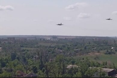 Збили свої? Російський Су-25 розбився у Донецькій області (відео)
