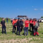 Зник у лісі вчора: 5-річного хлопчика на Коломийщині шукають понад 300 людей, 45 одиниць техніки, собаки і дрони (відео)