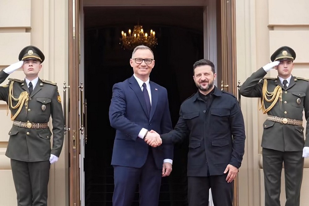 Зеленський розповів про зустріч із Дудою і розкрив подробиці переговорів з Трампом 1 Зеленський розповів про зустріч із Дудою і розкрив подробиці переговорів з Трампом