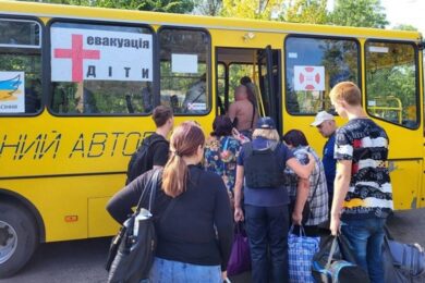 Примусово вивезуть сім’ї з дітьми