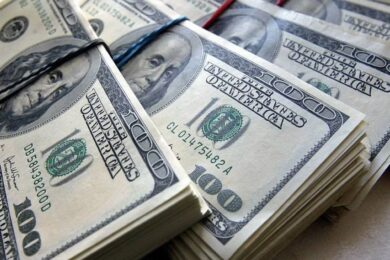 Грошова допомога 2600 доларів у 4 областях: хто і як може отримати