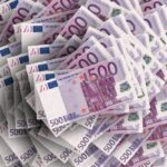 Грошову допомогу 7000 євро можуть отримати українці від 18 до 59 років – деталі