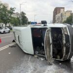 Перекинувся пасажирський мікроавтобус, є постраждалі – ДТП у Києві із чотирма авто