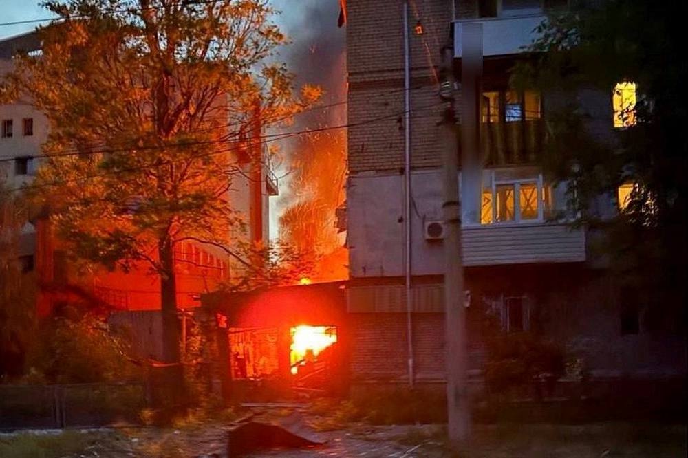 Поранені двоє поліцейських, є руйнування - Запоріжжя атакували 14 "Шахедів" 1 Поранені двоє поліцейських, є руйнування - Запоріжжя атакували 14 "Шахедів"