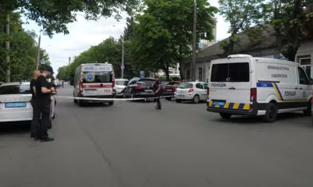 Загинуло двоє людей, ймовірно подружжя – сталася стрілянина у Житомирі
