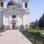 Постраждали 12 людей, у тому числі поліцейські – що відомо про конфлікт у храмі в Чернівцях