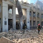 Є загиблі, серед поранених діти, зруйновано школу – росія вдарила по Одещині