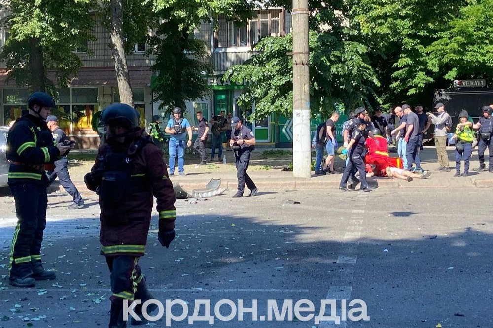 Окупанти вдарили по Сумах з РСЗВ: фото