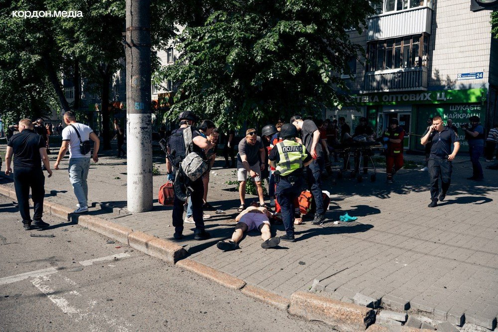 Окупанти вдарили по Сумах з РСЗВ: фото