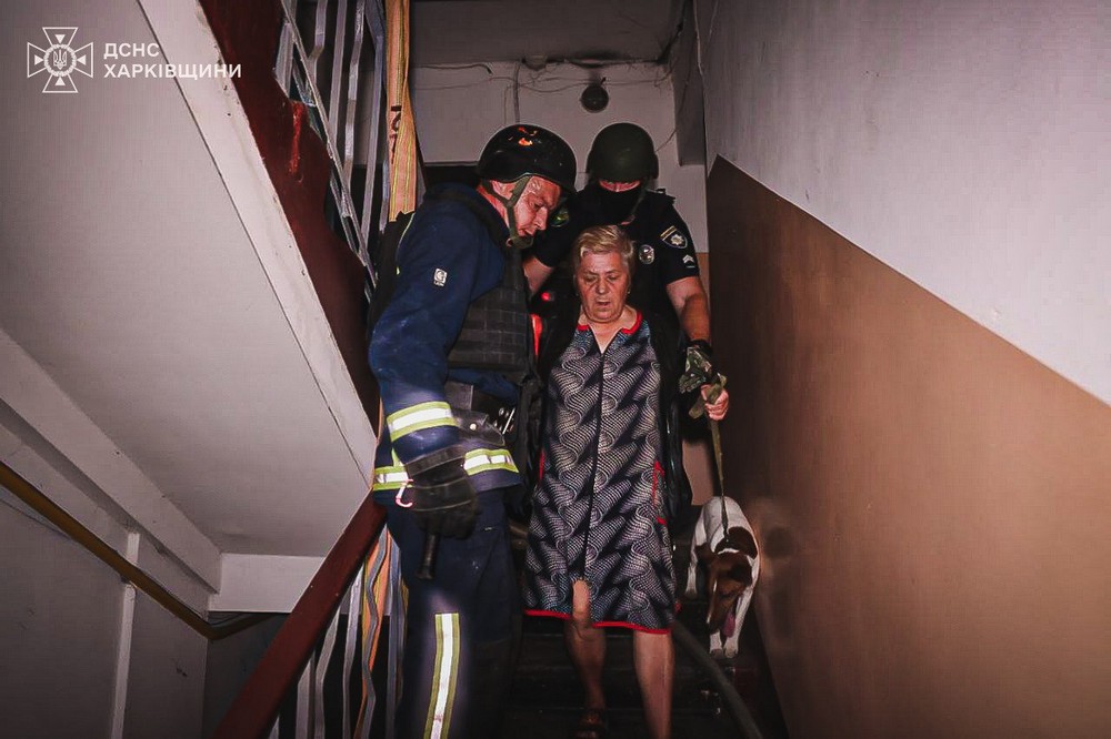 Фото наслідків атаки на Харків