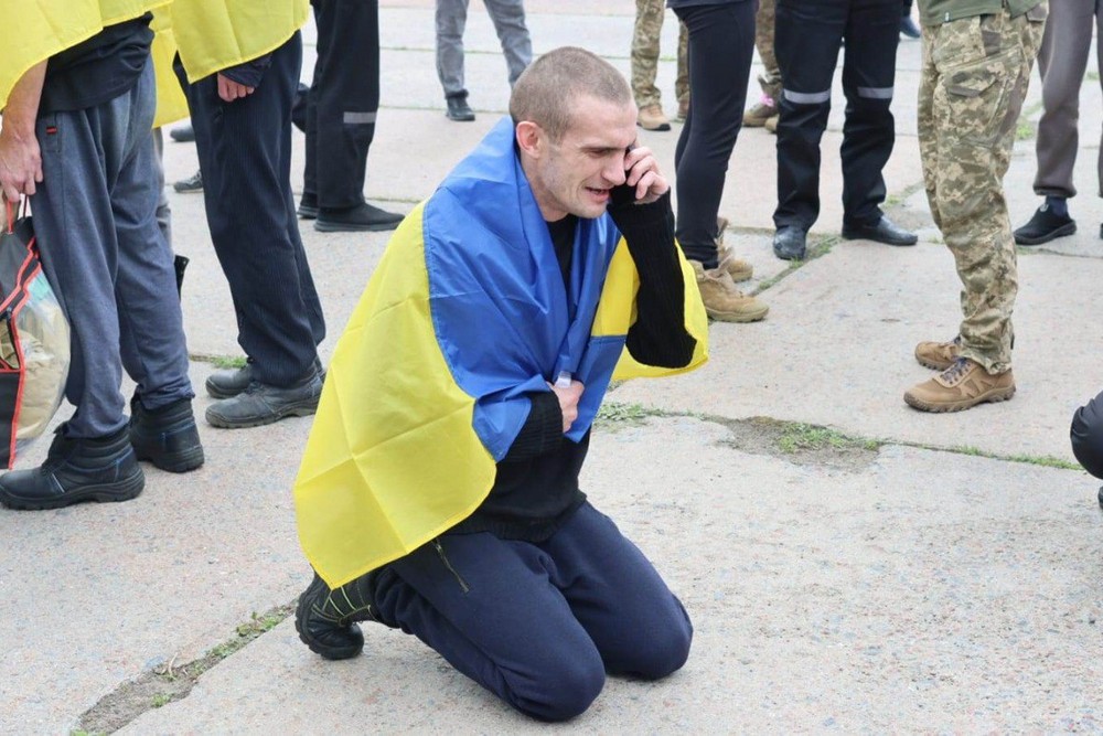 Відбувся черговий обмін військовополоненими 12 червня: Україна повернула важкопоранених Захисників 1 Відбувся черговий обмін військовополоненими 12 червня: Україна повернула важкопоранених Захисників