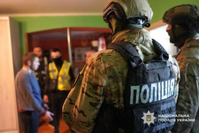 Триває понад 500 обшуків: поліція розпочала масштабну спецоперацію в Україні (фото)