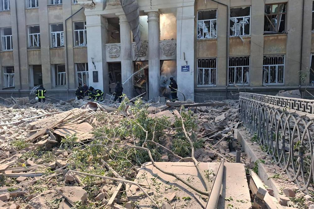 Є загиблі, серед поранених діти, зруйновано школу - росія вдарила по Одещині