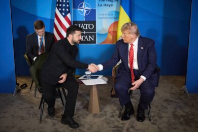 Трамп змінив риторику щодо Зеленського та Путіна і висловив готовність до участі в переговорах, але є умова