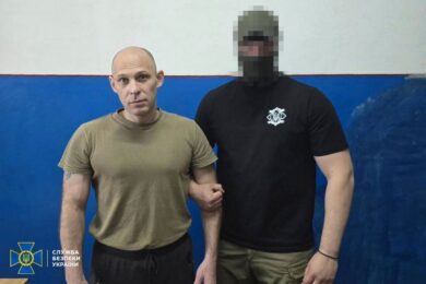 Розстріляли трьох українських військовополонених: СБУ повідомила про підозру одному із вбивць