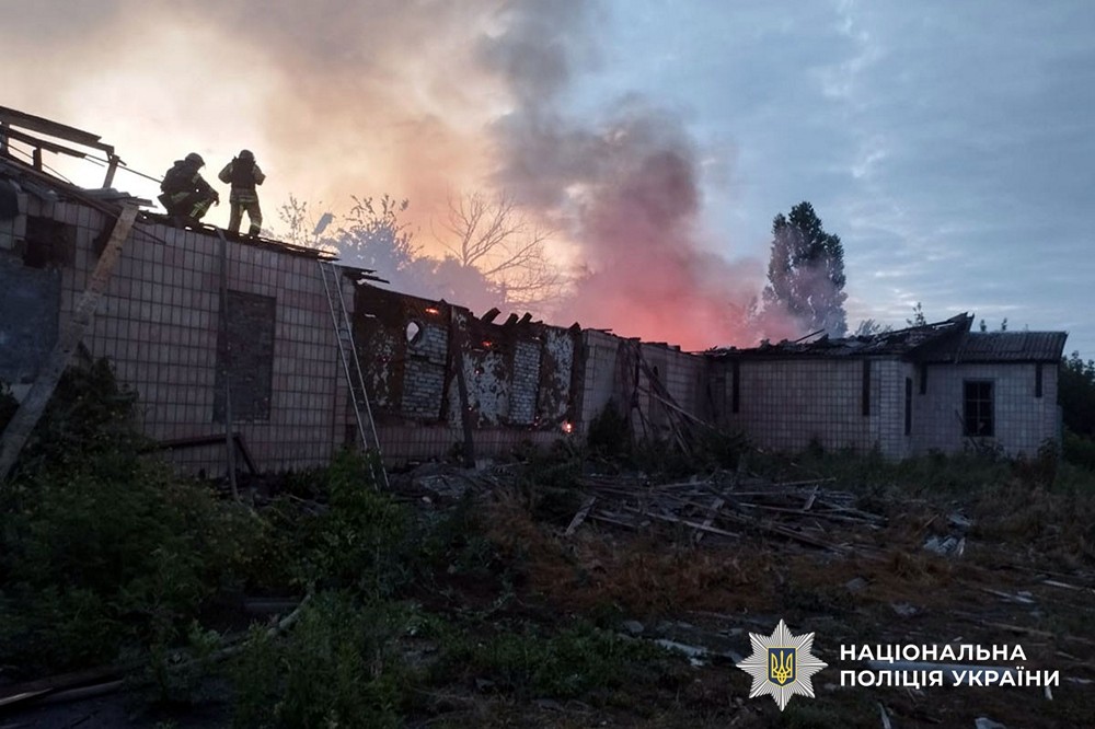 Двоє загиблих, серед поранених дитина, пошоджено заклади освіти, палац спорту, будинок культури – наслідки обстрілів Донеччини