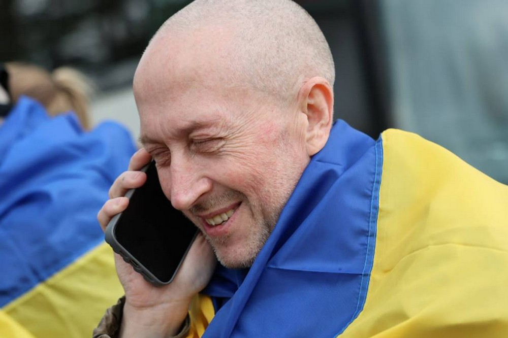 відбувся ще один обмін 9
