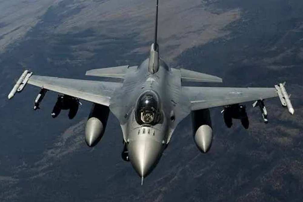 Вперше в історії – як F-16 збив російський флагман авіації Су-35 1 Вперше в історії – як F-16 збив російський флагман авіації Су-35