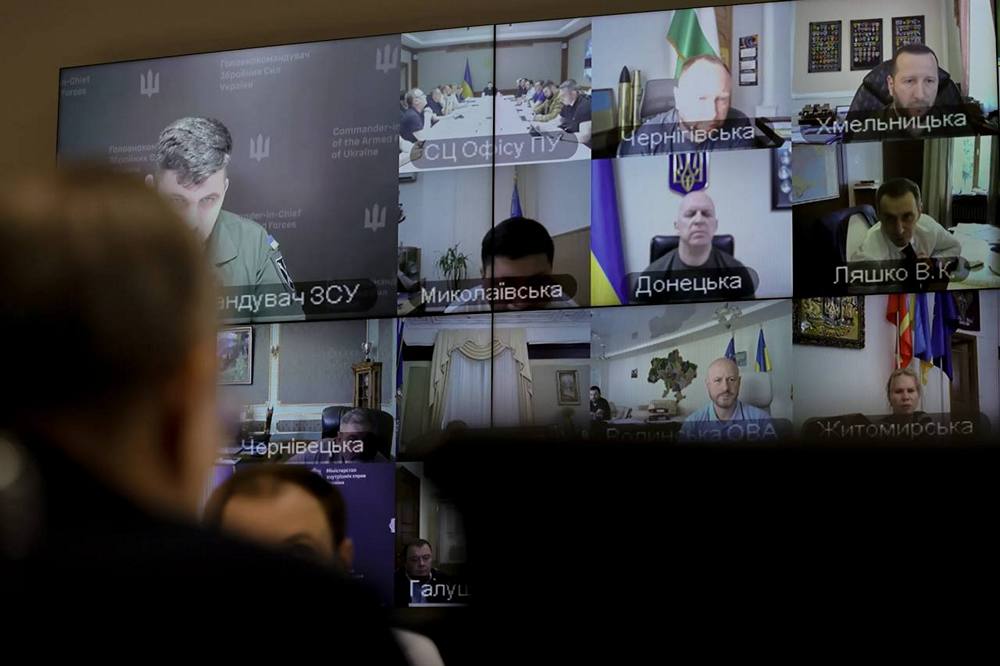 Учні будуть зі світлом - школи в Україні готують до блекаутів