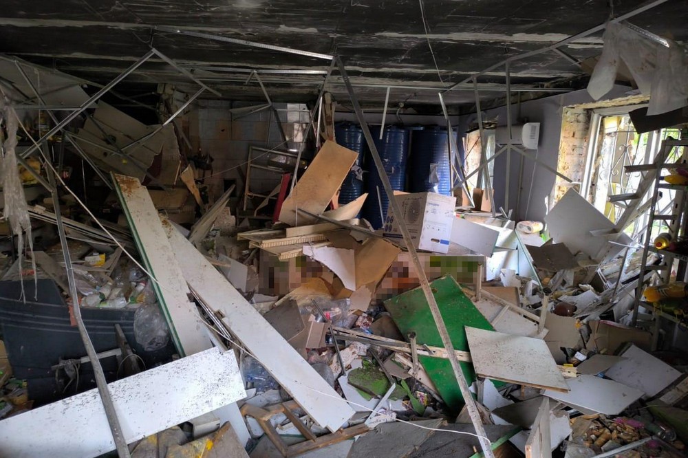 Російська бомба вбила двох жінок, ще 7 людей поранено на Донеччині за добу