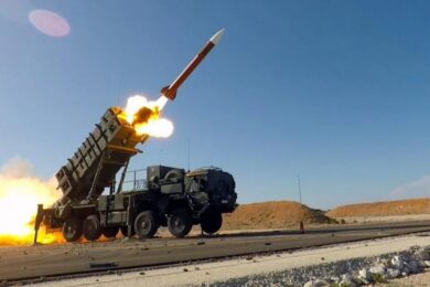 США призупинили передачу Україні значної