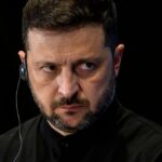 Героїчний образ Зеленського зазнав краху після останніх подій – що робити президенту України?