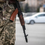 Воєнний стан та мобілізацію в