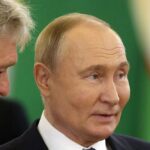 Зустріч Путіна і Зеленського – у Кремлі зробили заяву, чи відбудеться вона до кінця літа