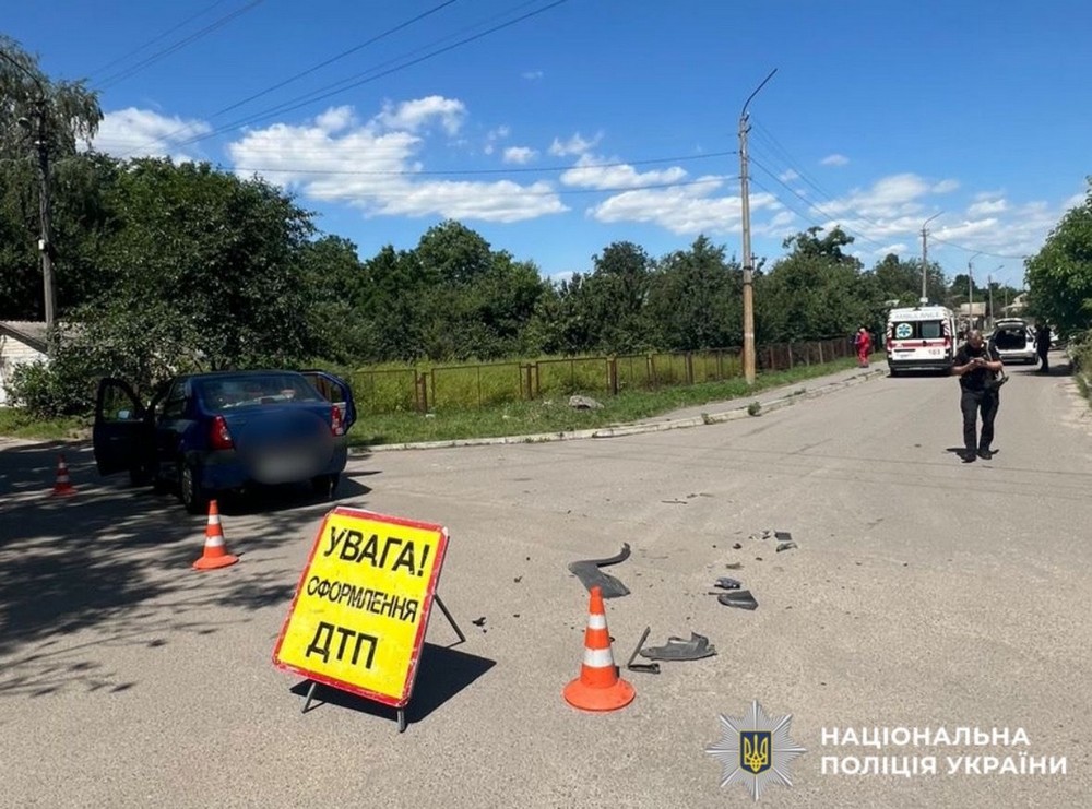 Патрульне авто перекинулося на дах: подробиці ДТП з поліцією на Київщині