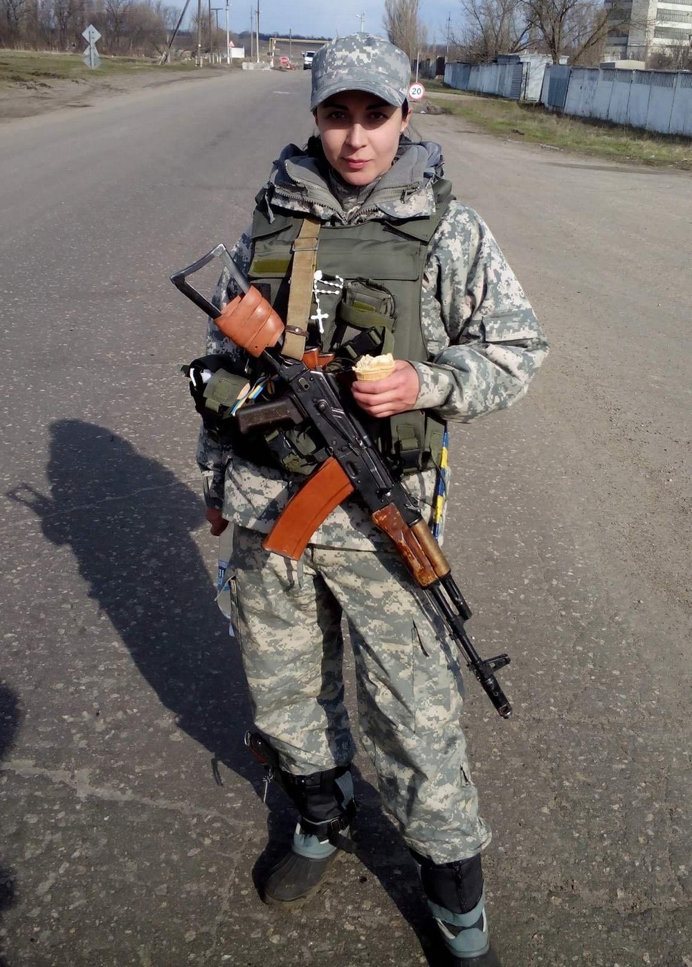У 2015 році пішла доброволицею на фронт, а у 2025-му загинула від ворожого удару по Чернівцям – у повідомили про ще одну жертву атаки