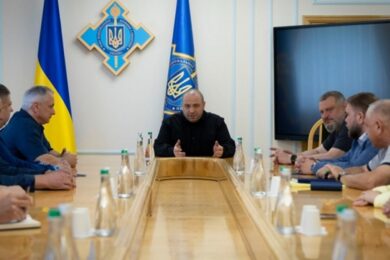 Нові загрози від росії та ситуація на фронті – Зеленський провів Ставку