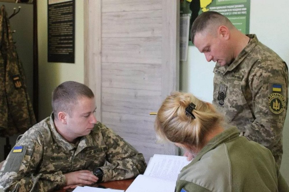 ТЦК більше не штрафуватимуть військовозобов'язаних, які не оновили свої обліков дані