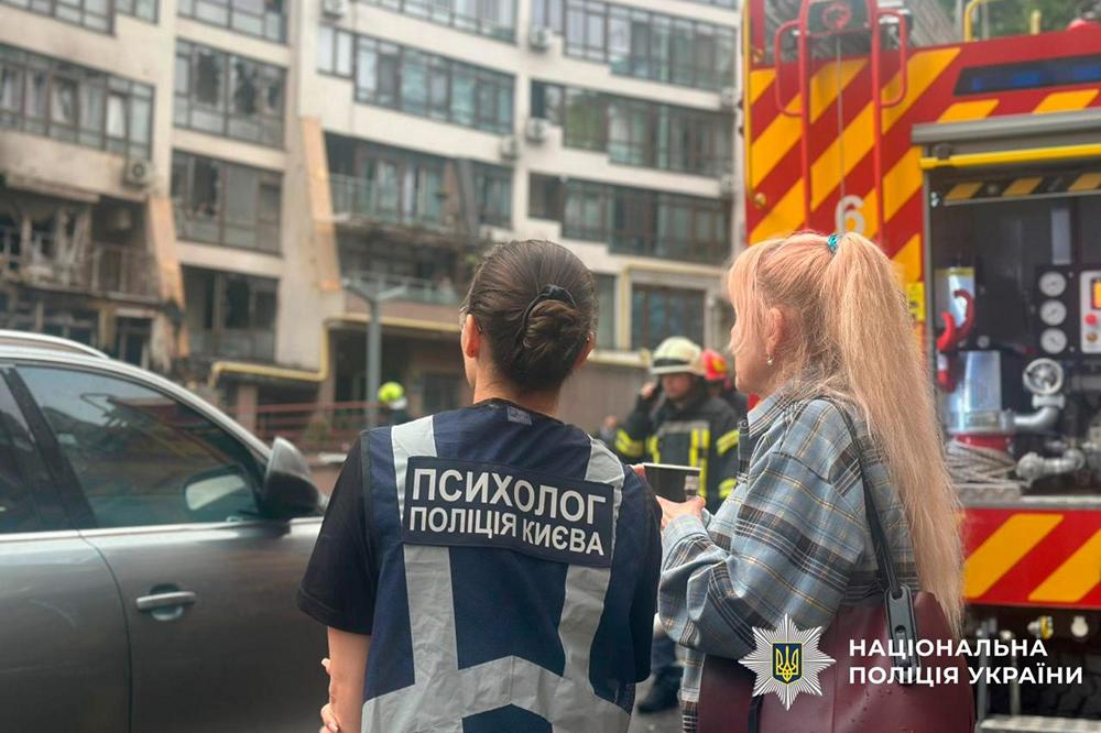 Є загиблий, серед постраждалих – неповнолітня, пошкоджено станцію метро: масований удар по Києву 