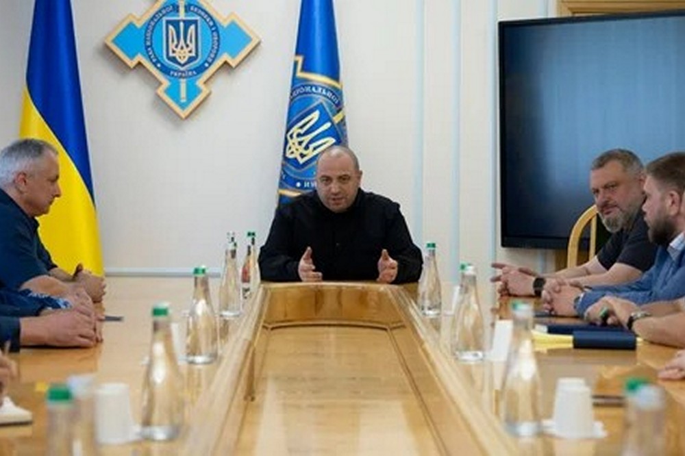 Зеленський оновив склад РНБО після перезавантаження Кабінету міністрів 1 Після перезавантаження уряду Зеленський оновив склад РНБО