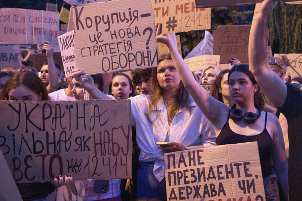 Закон про НАБУ і САП треба було обговорити – Зеленський пояснив, чому не зробив цього 1 Закон про НАБУ і САП треба було обговорити – Зеленський пояснив, чому не зробив цього