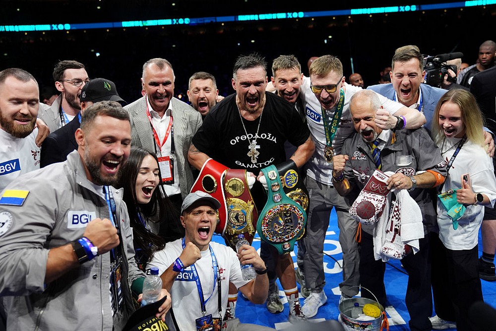 Усик переміг Дюбуа
