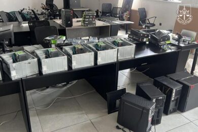 Їздили на авто з РЕБ: на Дніпропетровщині припинили діяльність «офісників»