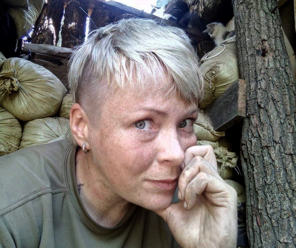 Ольга Сімонова “Сімба”, уродженка Челябінська, після агресії РФ відмовилася від громадянства Росії, щоб воювати за Україну, загинула 13 вересня 2022 року на Херсонщині22 roku na Khersonshchyn Ольга Сімонова “Сімба”, уродженка Челябінська, після агресії РФ відмовилася від громадянства Росії, щоб воювати за Україну, загинула 13 вересня 2022 року на Херсонщині
