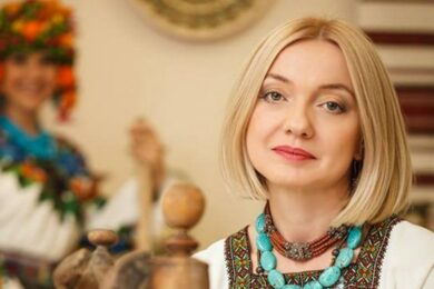 Публічне виконання пісень російською мовою необхідно заборонити законом – мовна омбудсменка