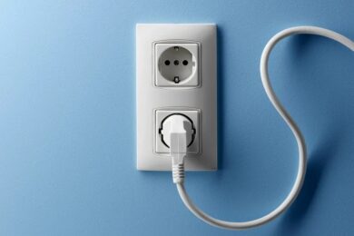 З 1 липня напруга в розетках 230 В: що змінилося для споживачів електроенергії