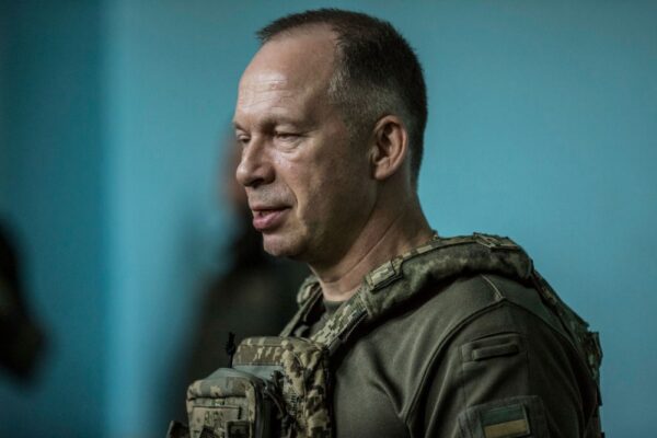 Більше ніяких скупчень особового складу, а термін підготовки мобілізованих збільшать – Сирський