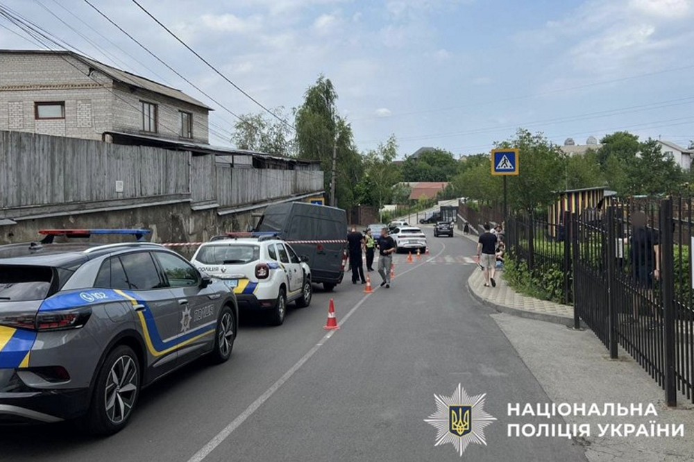 Машина самовільно почала рух – у ДТП на Київщині загинула дитина