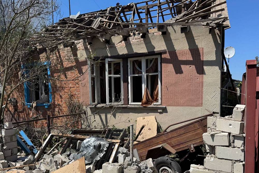 Є загиблий, серед 10 поранених – дитина: окупанти атакували Златопіль на Харківщині 1 Є загиблий, серед 10 поранених – дитина: окупанти атакували Златопіль на Харківщині