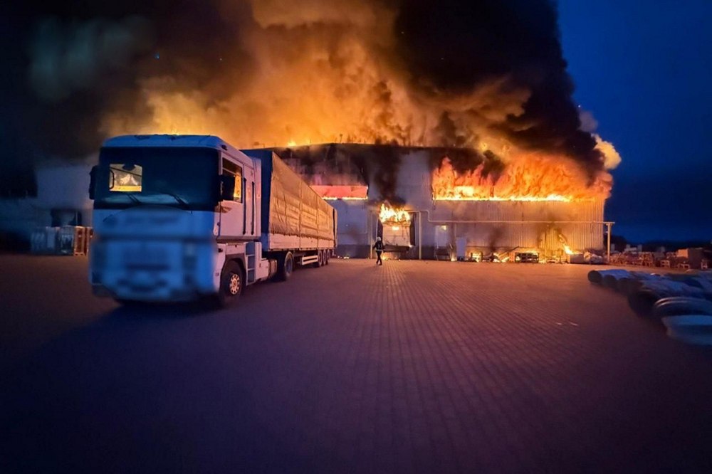 «Умисна атака з трьох напрямків» - російські БПЛА поцілили у польське підприємство у Вінниці 1 «Умисна атака з трьох напрямків» - російські БПЛА поцілили у польське підприємство у Вінниці