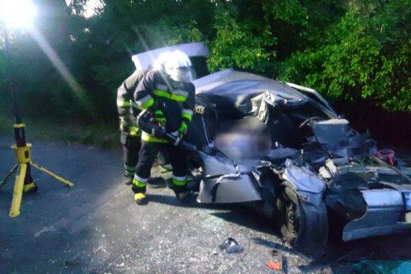 Тіло деблокували з понівеченого авто – дитина загинула в ДТП на Кіровоградщині
