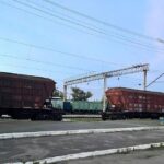 Напруга була 27 тисяч вольтів: 14-річного хлопця вдарило струмом на даху потяга на Рівненщині