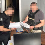 Водив за руку по кабінетах ТЦК у Харкові – правоохоронець за гроші хотів зняти ухилянта з розшуку